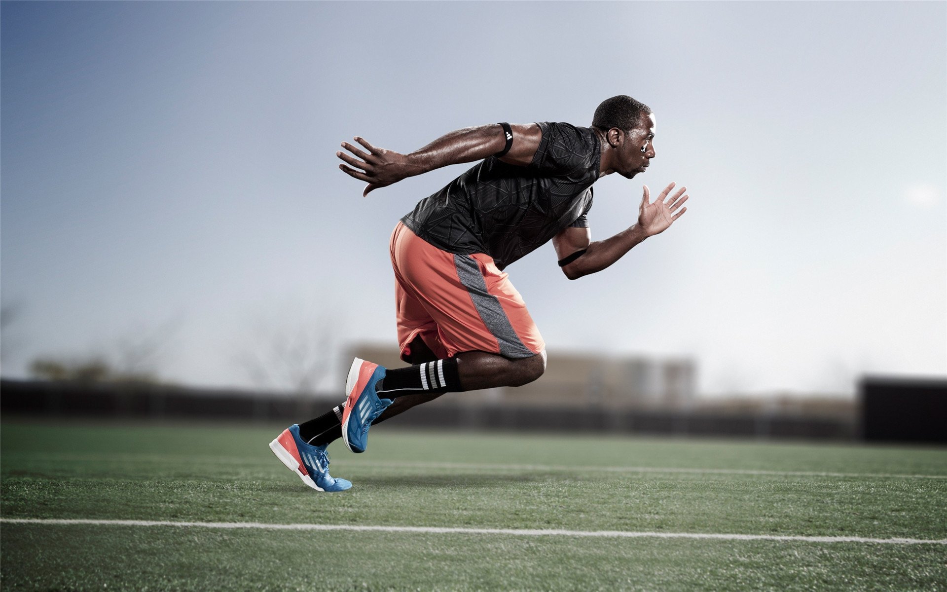 纳达尔强势回归 红土赛场再显王者风范